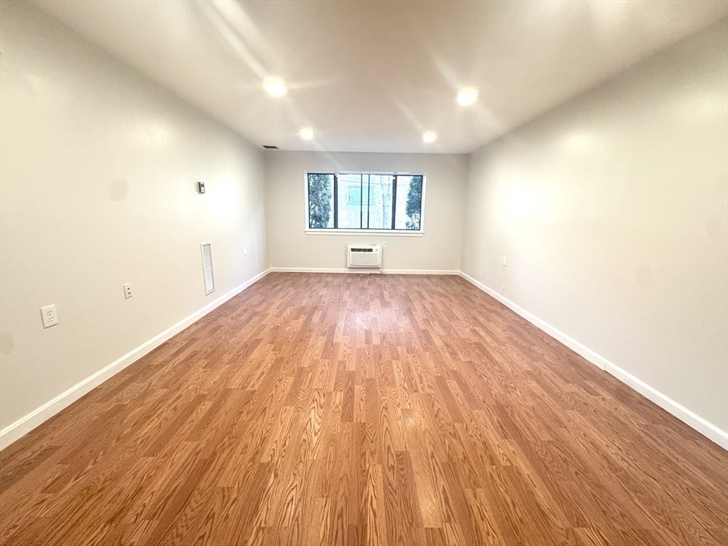 4975 Washington St # 109 Property Photo 5
