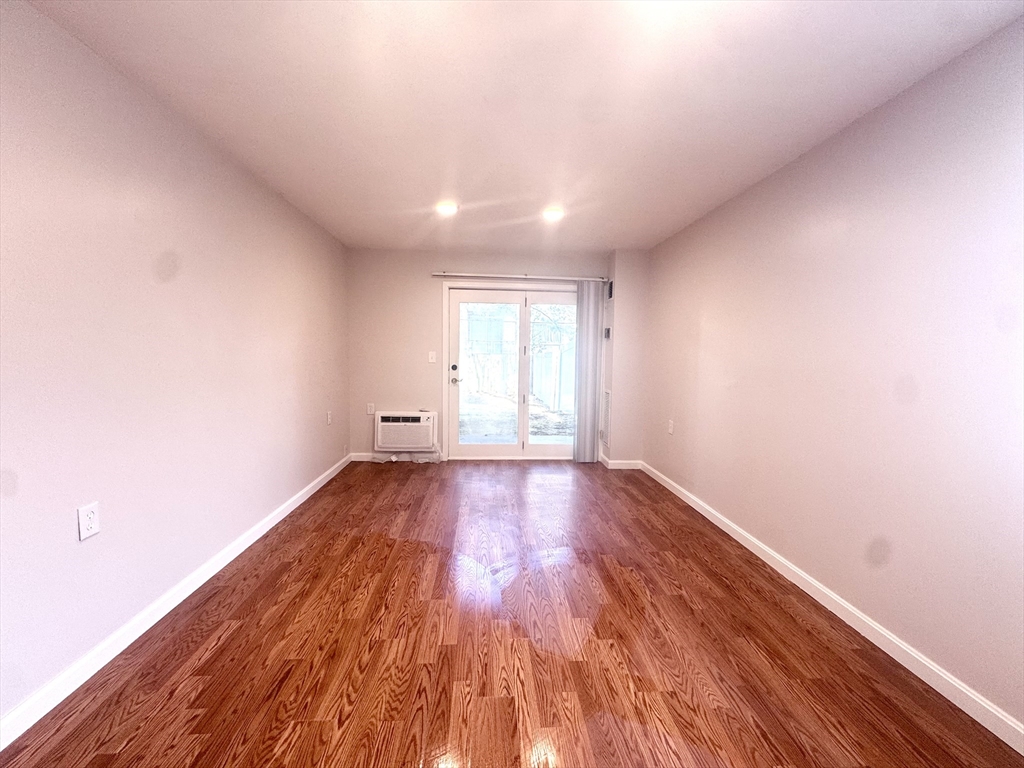 4975 Washington St # 109 Property Photo 8