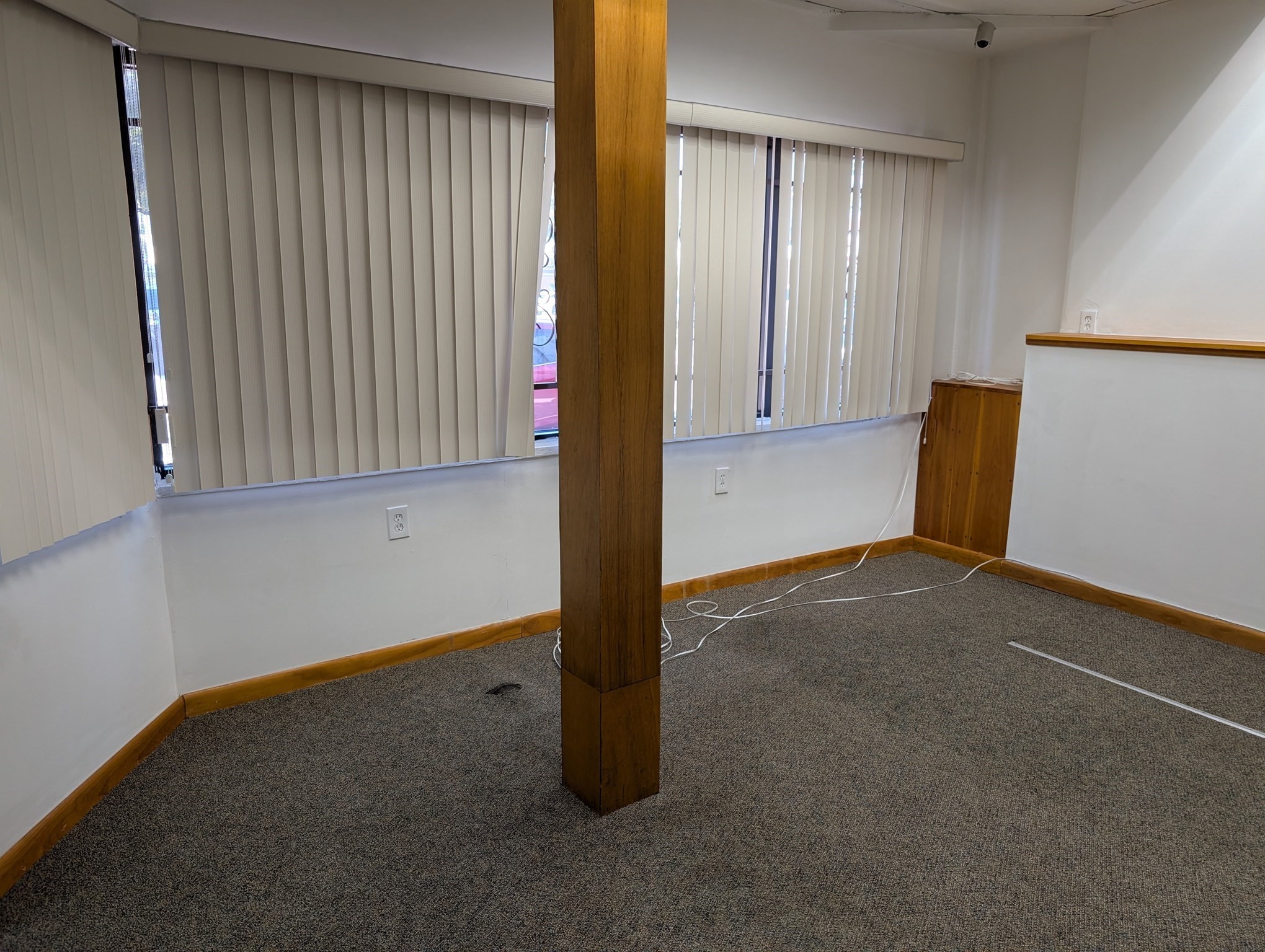 131 Millbury St Property Photo 7