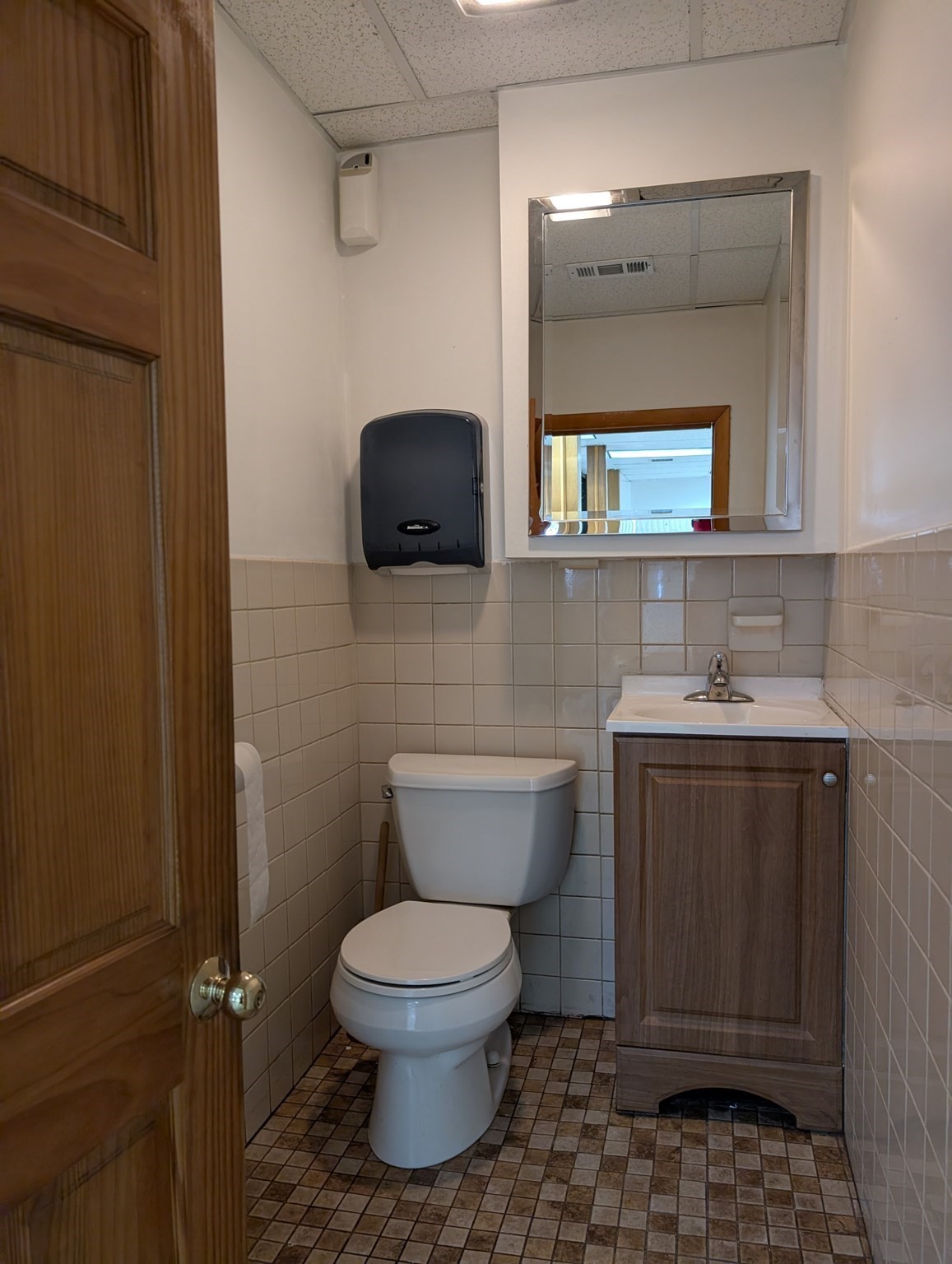 131 Millbury St Property Photo 12