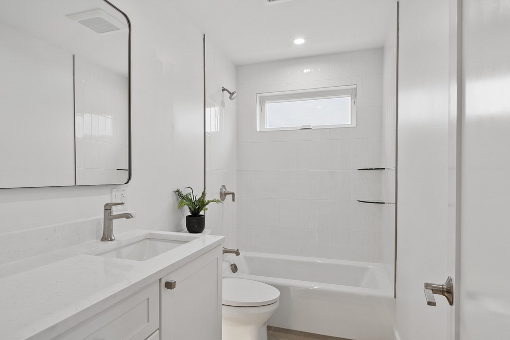 225 Middlesex Turnpike # 106 Property Photo 16