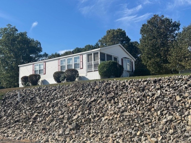 8 Ian's Path Property Photo 1