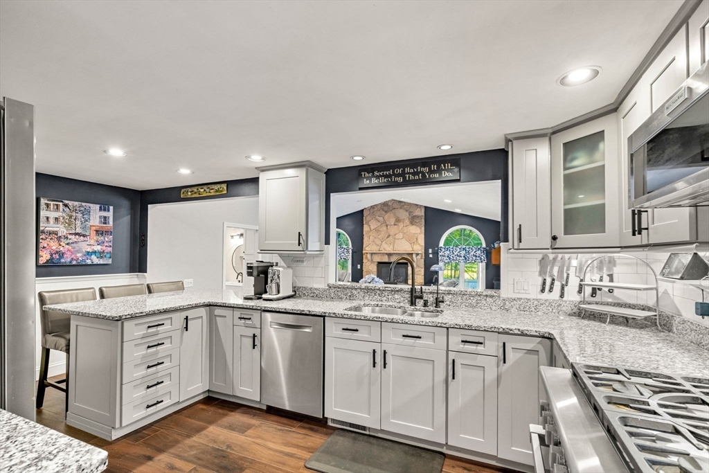 151 Hyatt Property Photo 1