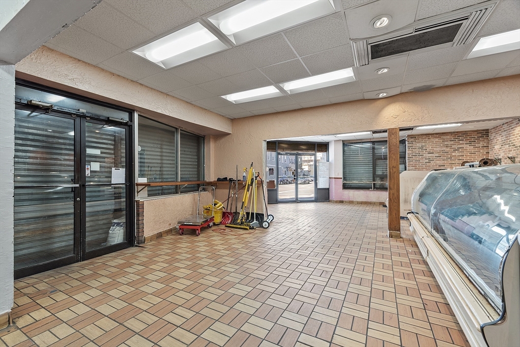 258-270 K Street Property Photo 6