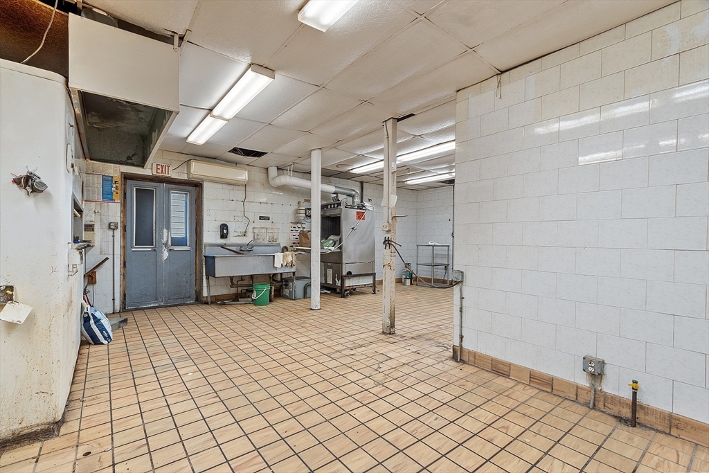 258-270 K Street Property Photo 8