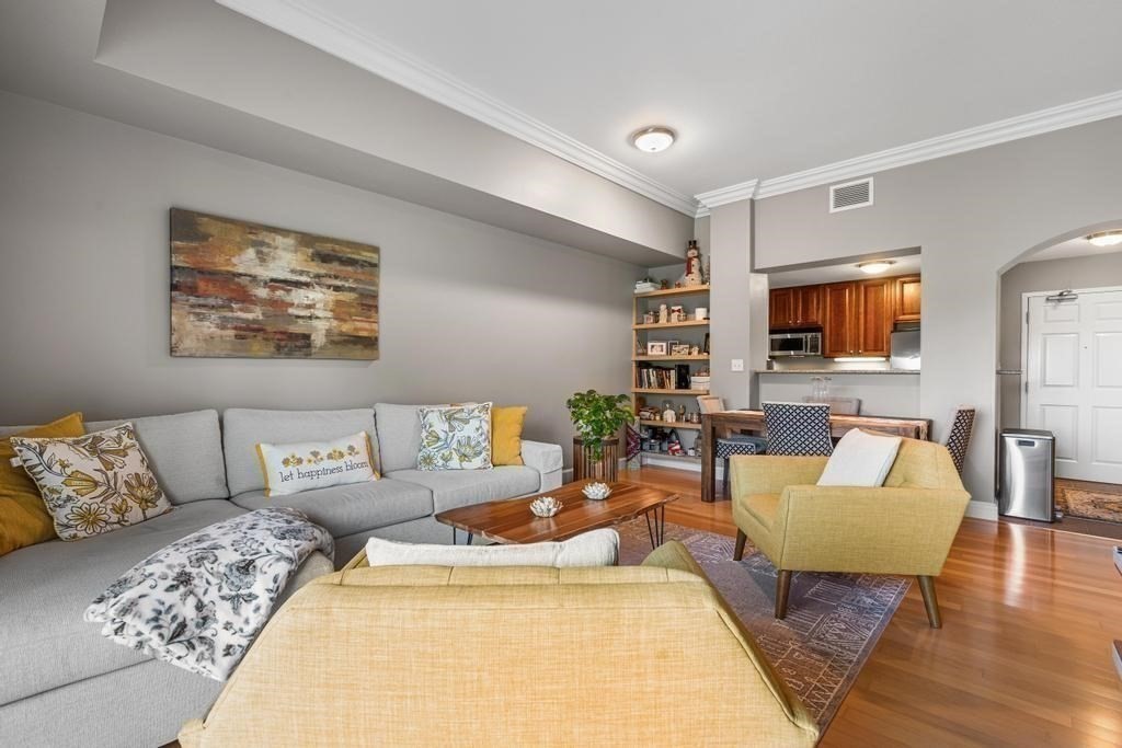 36 Village Road # 713 Property Photo 1