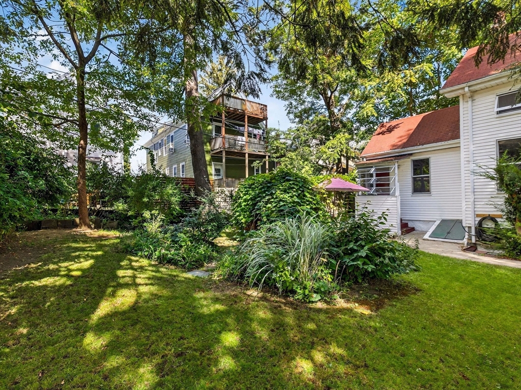 16 Hilburn Pl Property Photo 7