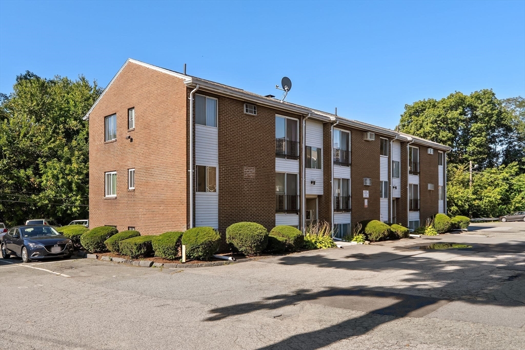 180-C River St # 9 Property Photo 1