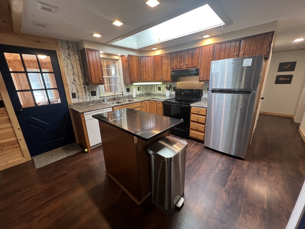 118 Round Pond Rd Property Photo 4