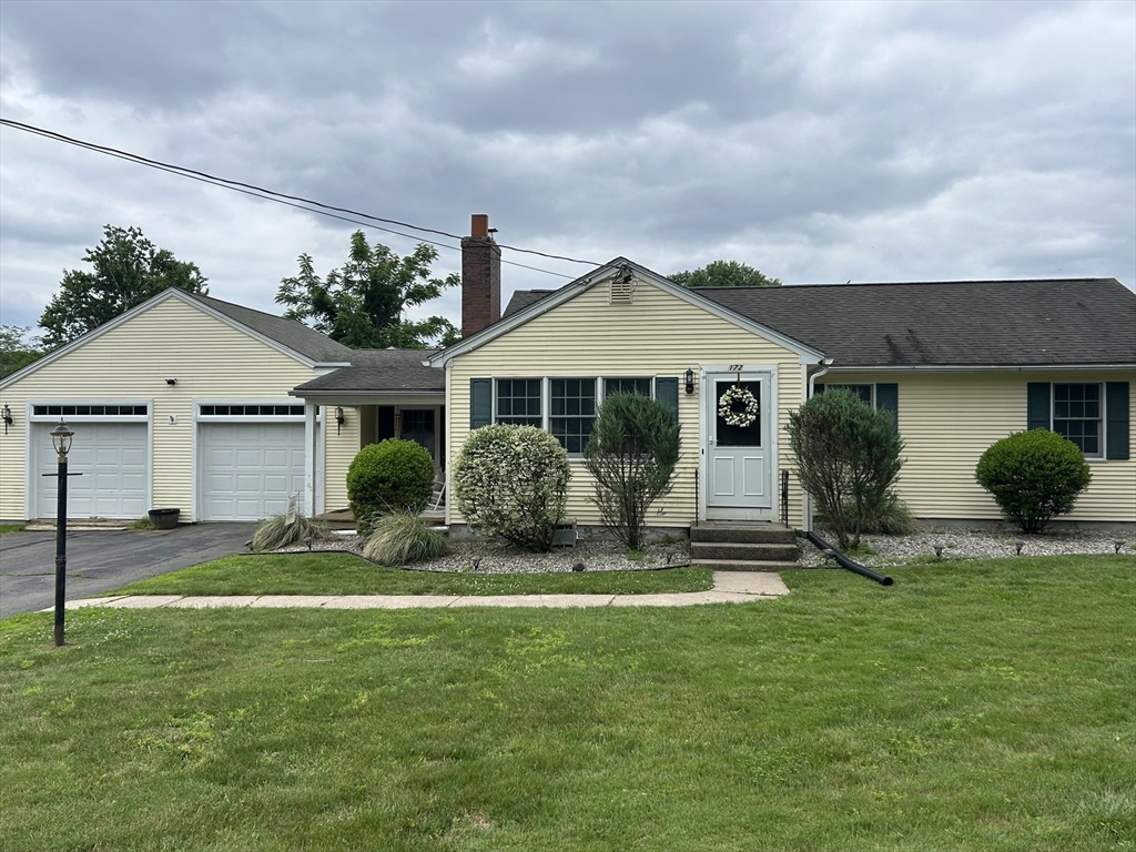 172 Maple Property Photo 1