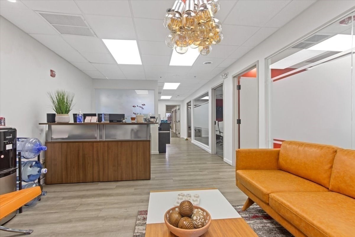100 Corporate Pl # 502 Property Photo 2