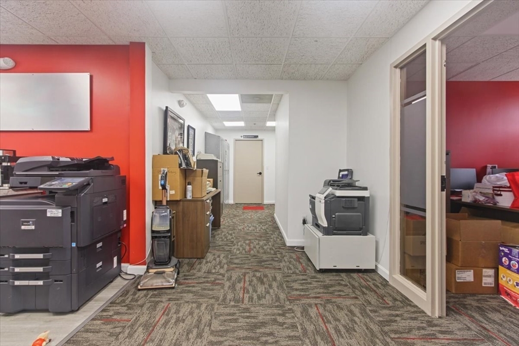 100 Corporate Pl # 502 Property Photo 16