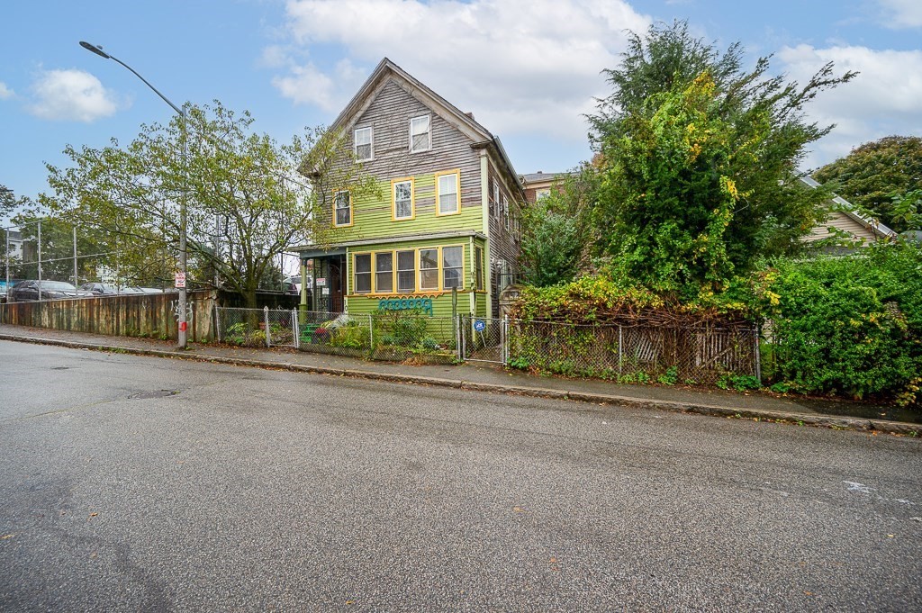 49 Richland St And 10 Dorchester