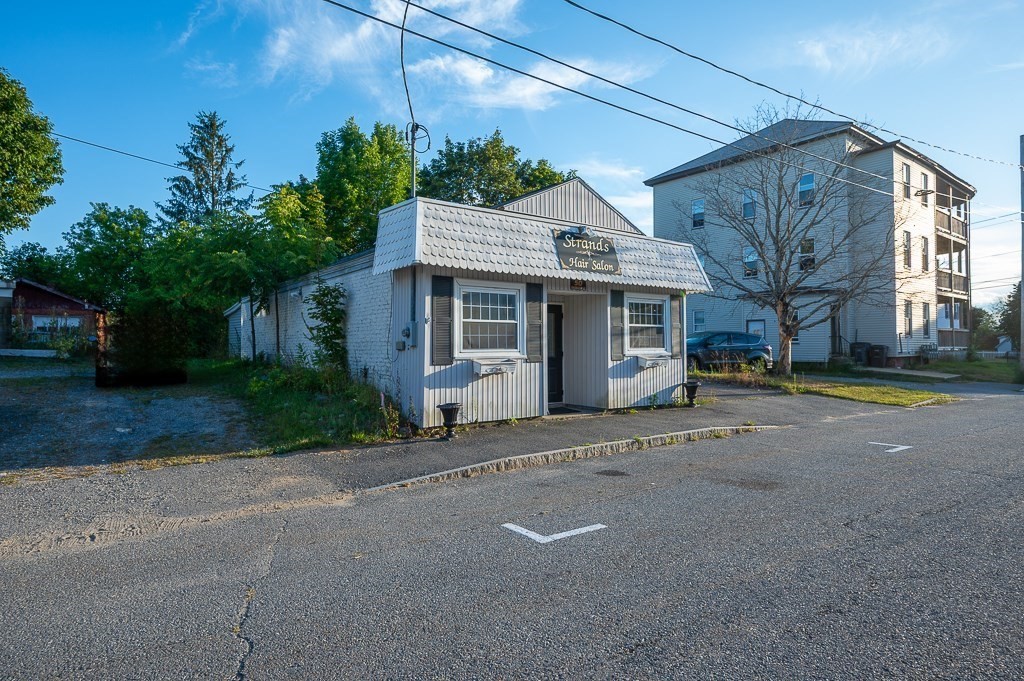 50 Knowlton St Property Photo 2