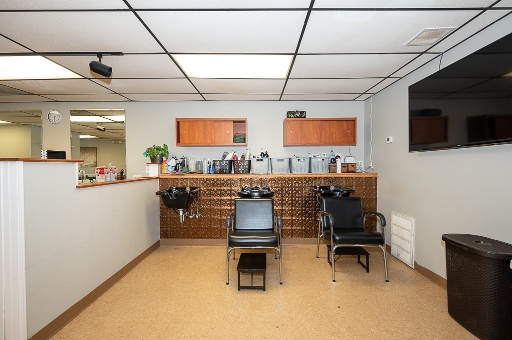 50 Knowlton St Property Photo 10