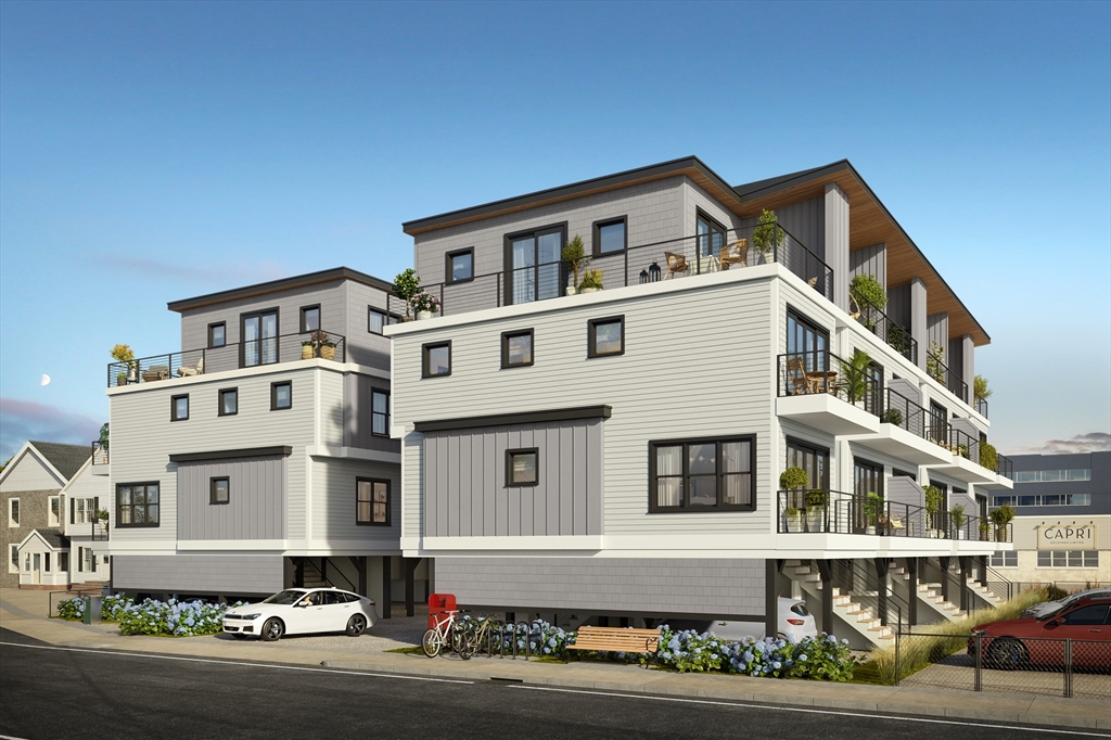 16 North End Blvd # 8 Property Photo 1