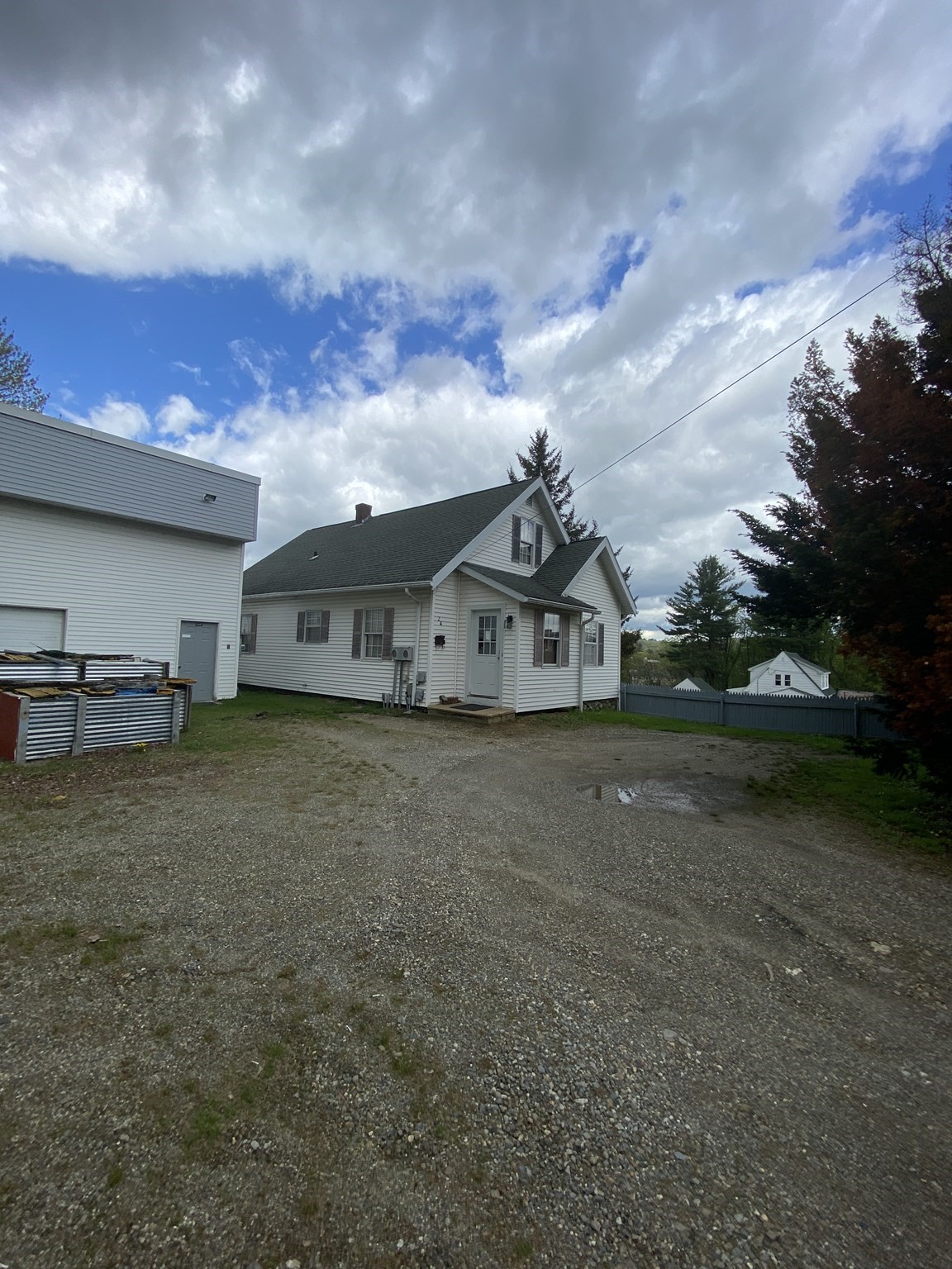 28 Appleton Rd Property Photo 3