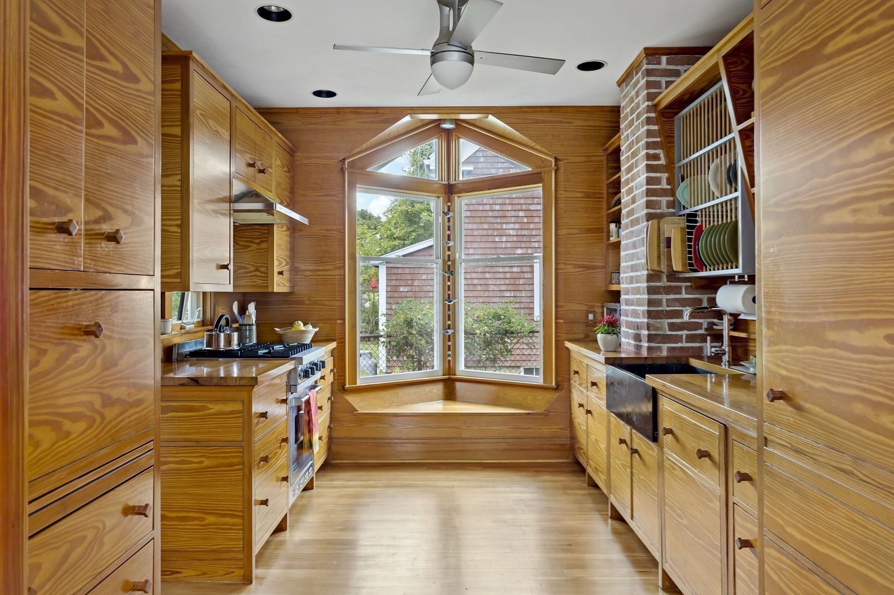 34 Washington Property Photo 4