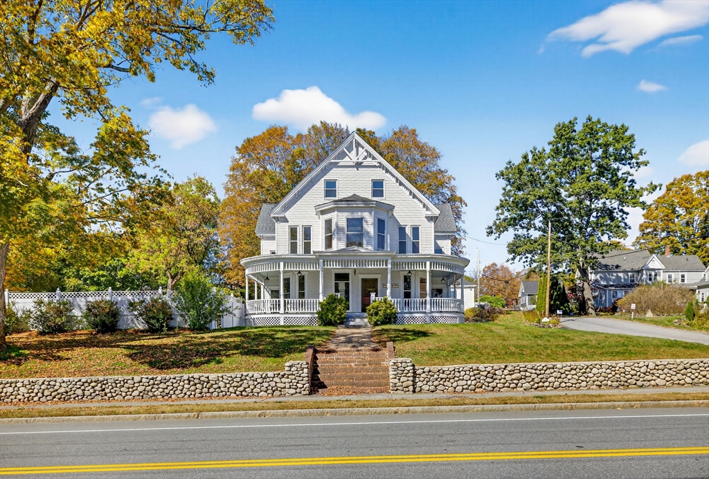 84 East Broadway Property Photo 1