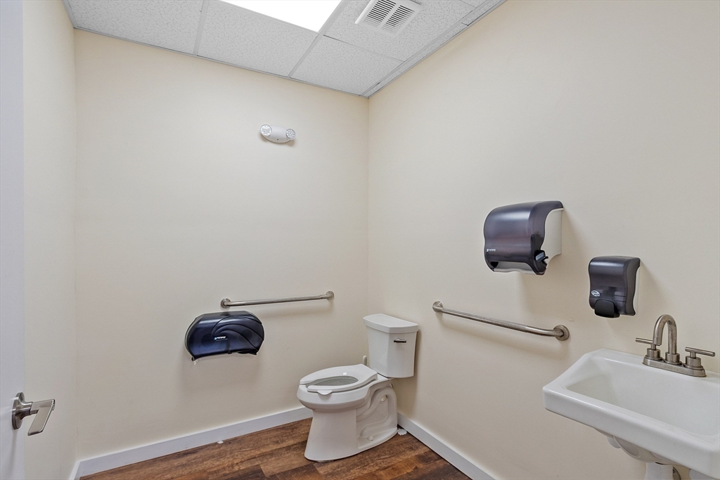 295 Boston Road Property Photo 14