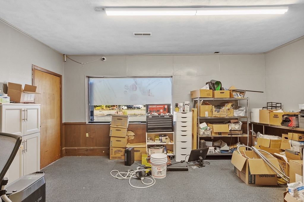 295 Boston Road Property Photo 16
