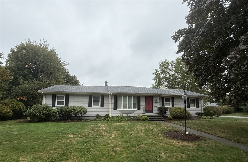 95 Caroline Ave Property Photo 1