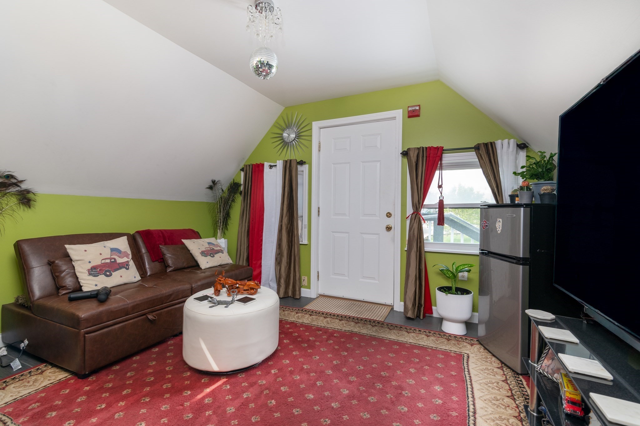 540 South Street Property Photo 23