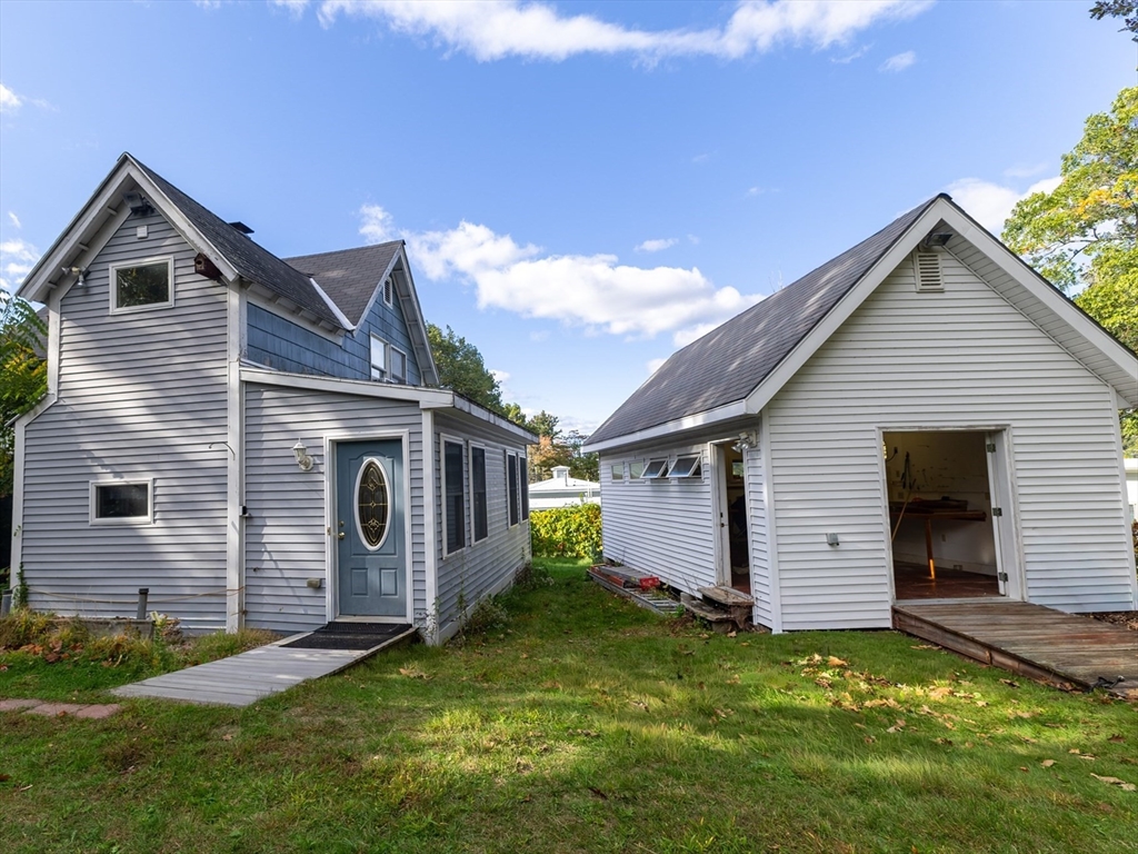 1479 Main Street Property Photo 1