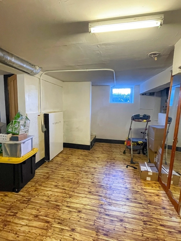 55 Metropolitan Ave Property Photo 16