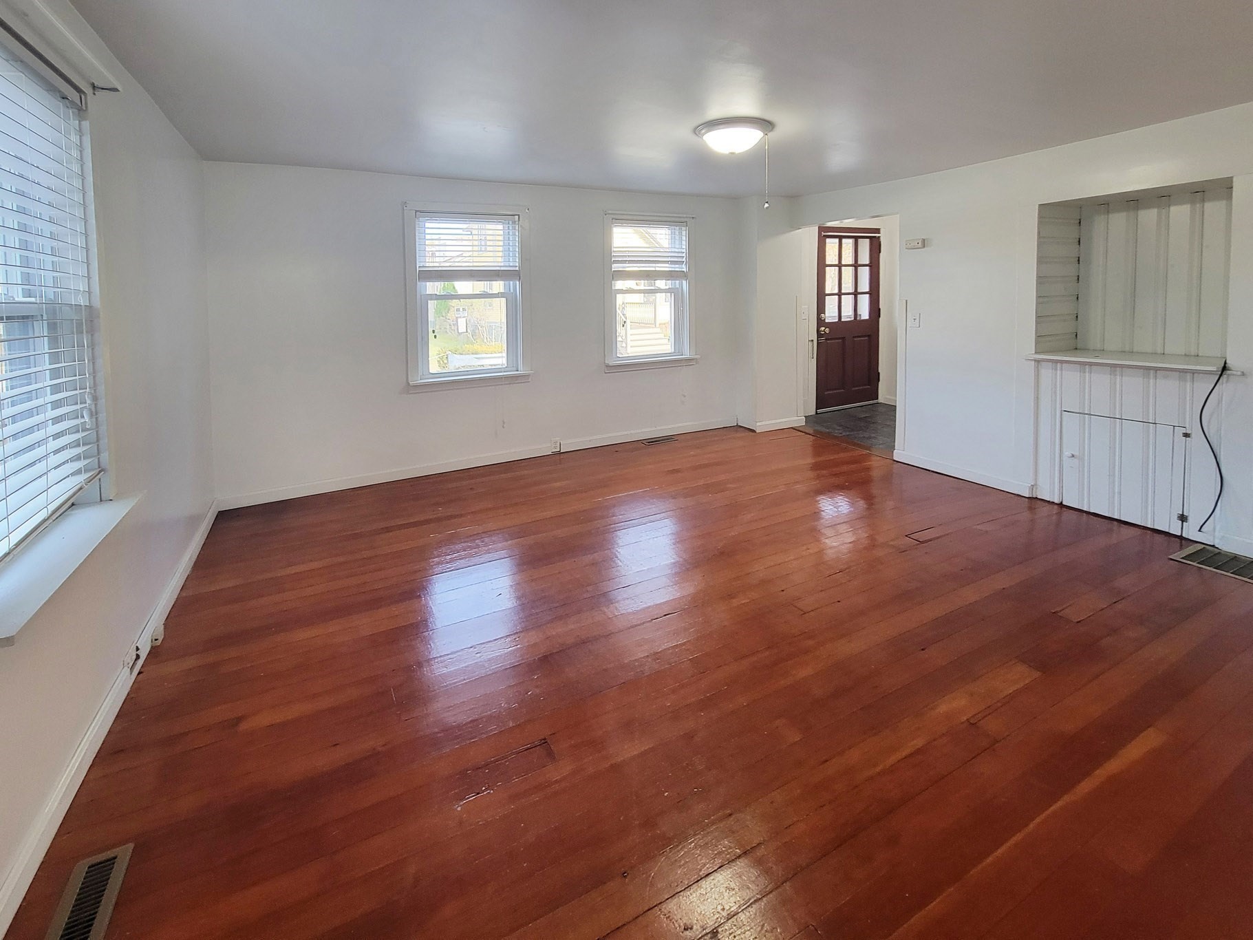 12 School Street Property Photo 9