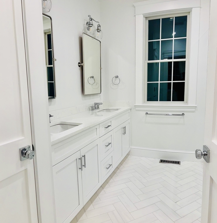 27 7th Street Property Photo 14