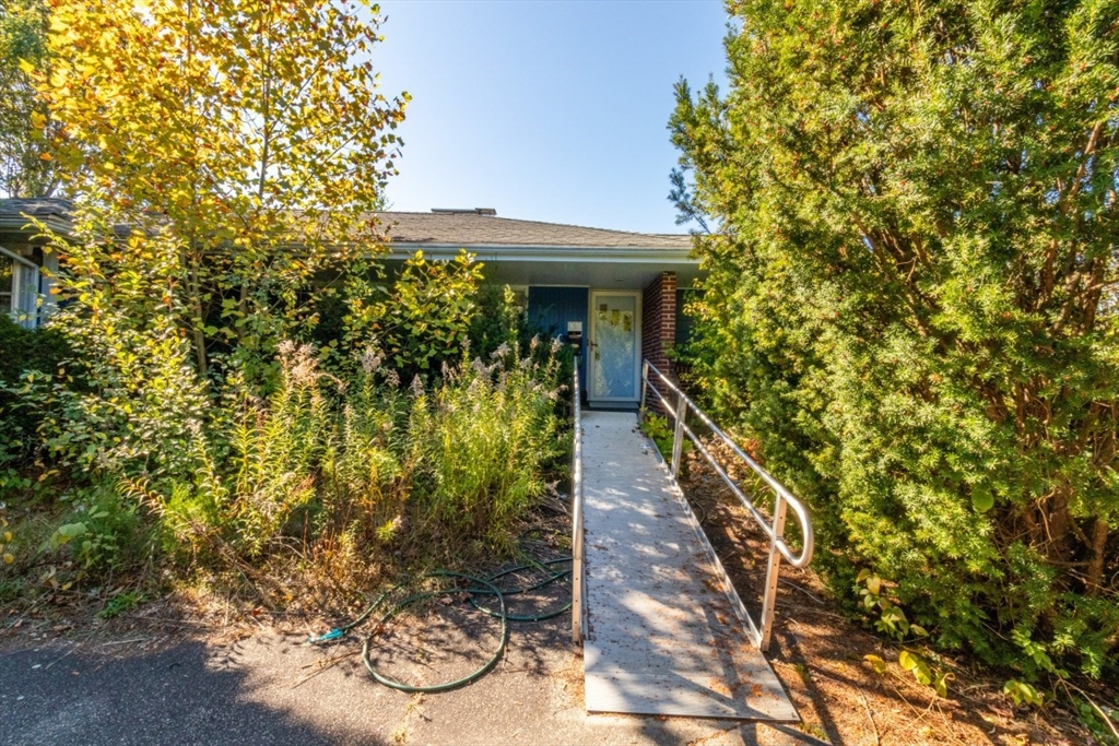 355 Canton St Property Photo 1