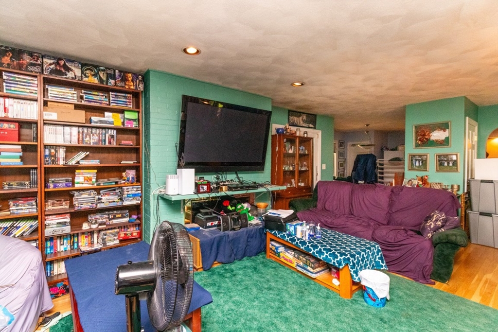 355 Canton St Property Photo 12