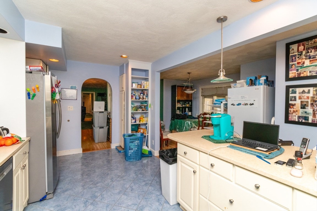 355 Canton St Property Photo 21