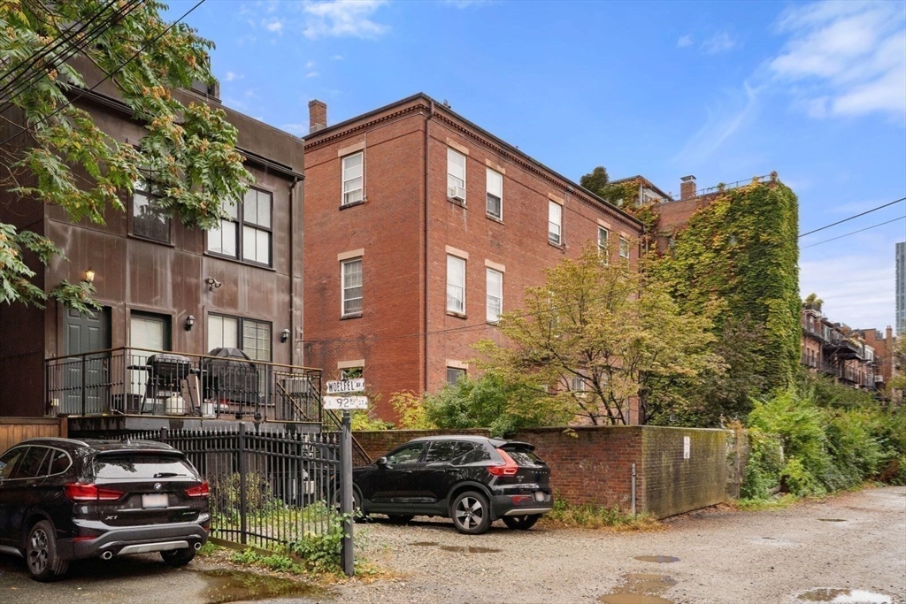 35-43 Rutland St Property Photo 12