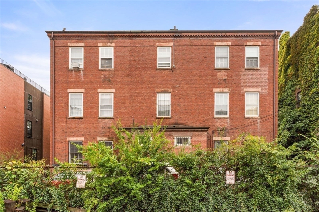 35-43 Rutland St Property Photo 15