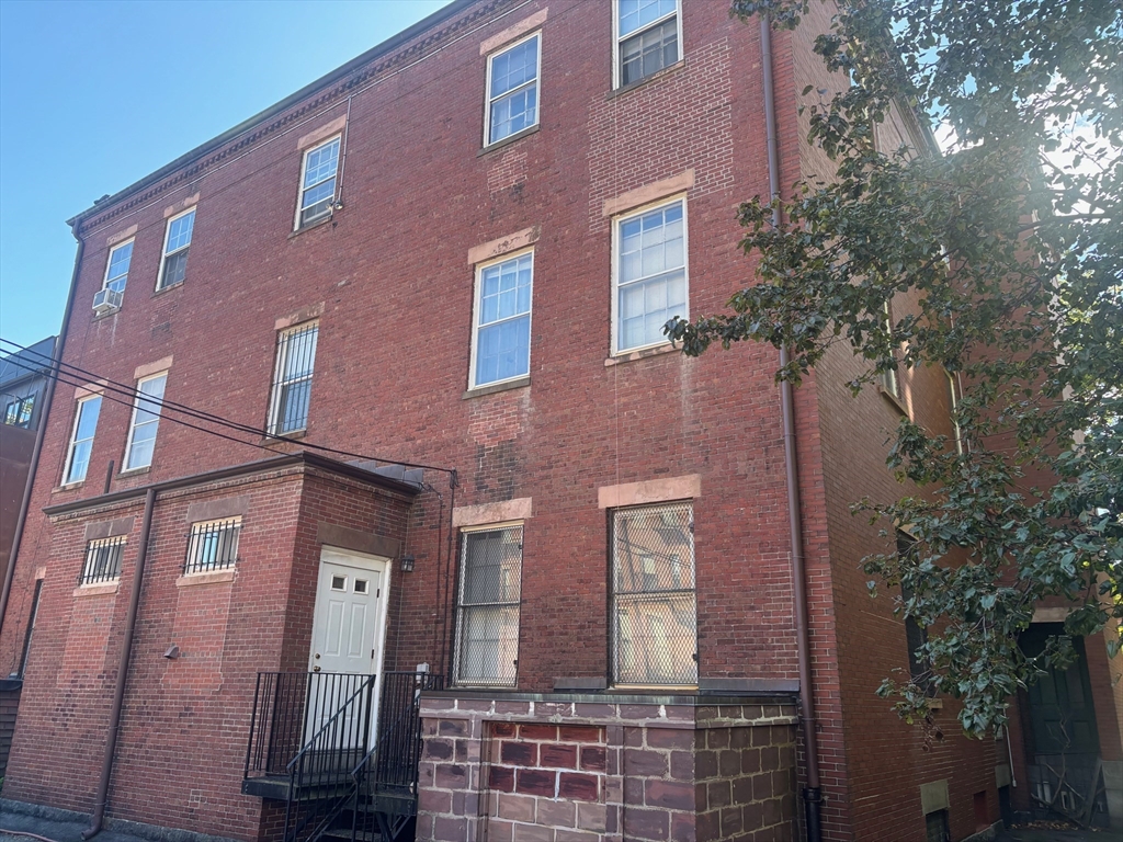 35-43 Rutland St Property Photo 18