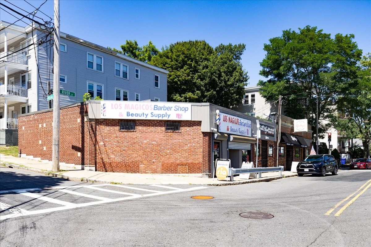 1459-1469 River Street Property Photo 2