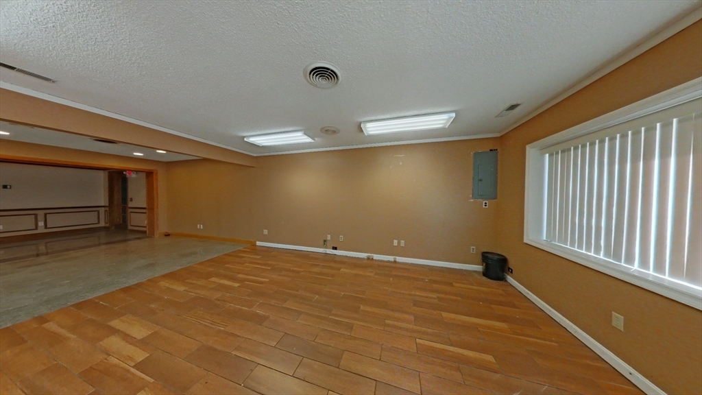 14 Dinley St Property Photo 5