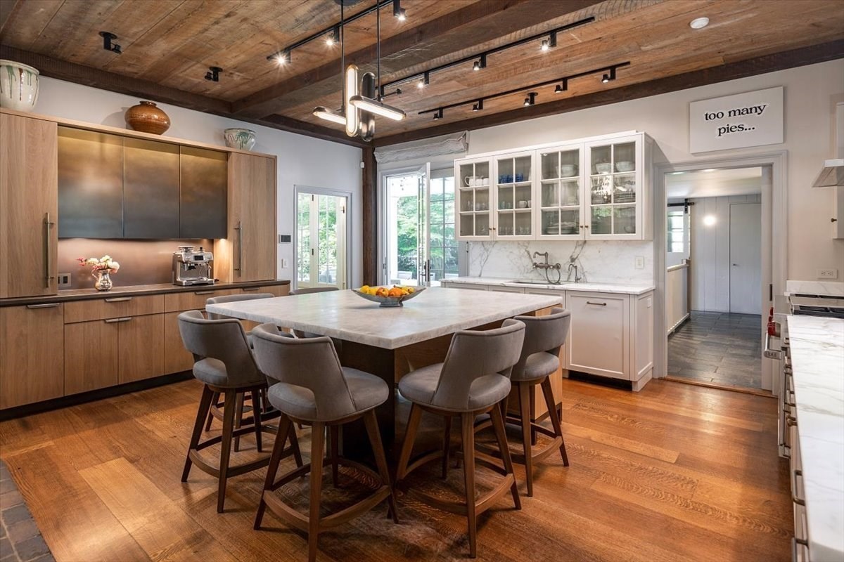 153 Brattle St Property Photo 8