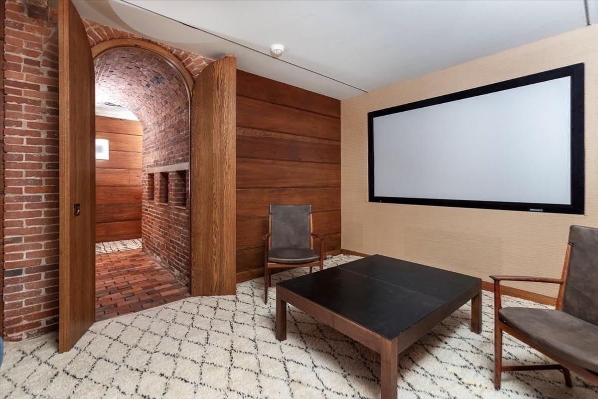 153 Brattle St Property Photo 27