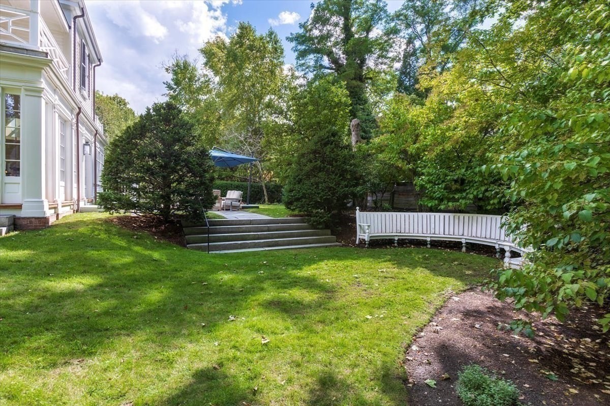 153 Brattle St Property Photo 32