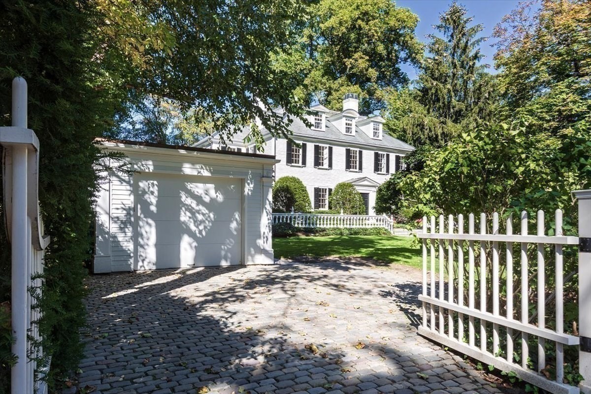 153 Brattle St Property Photo 34