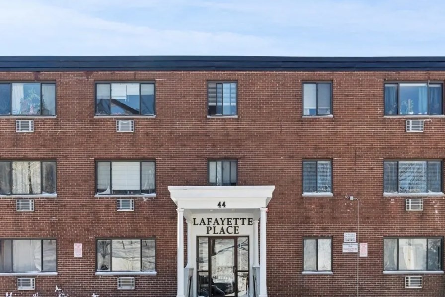 44 Lafayette Place Ave # 404 Property Photo 1