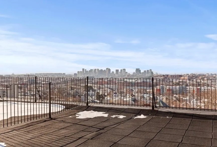 44 Lafayette Place Ave # 404 Property Photo 3