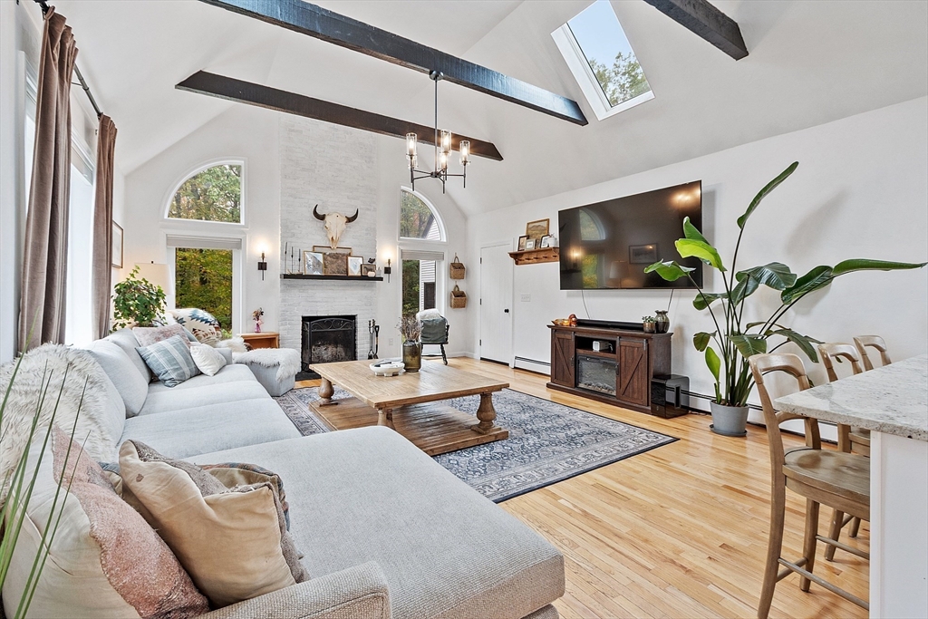 848 Piper Rd Property Photo 1