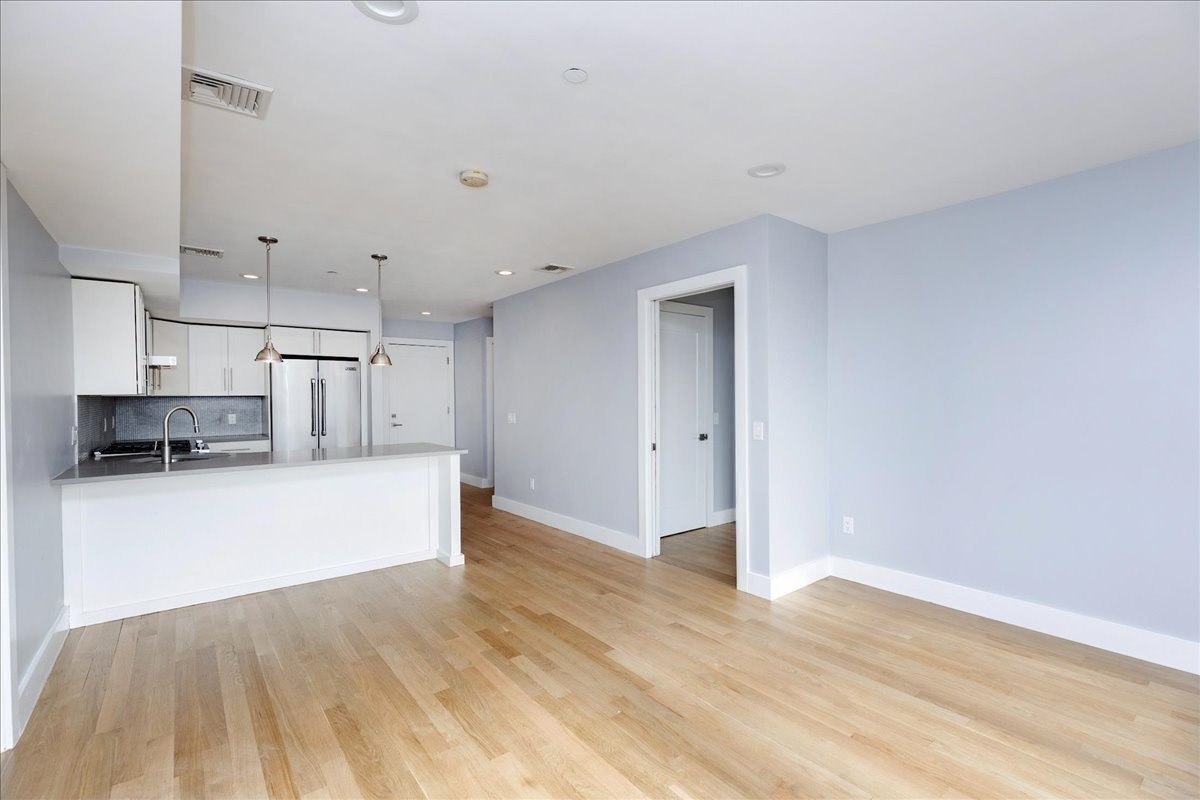 150 W. Broadway # 418 Property Photo 24