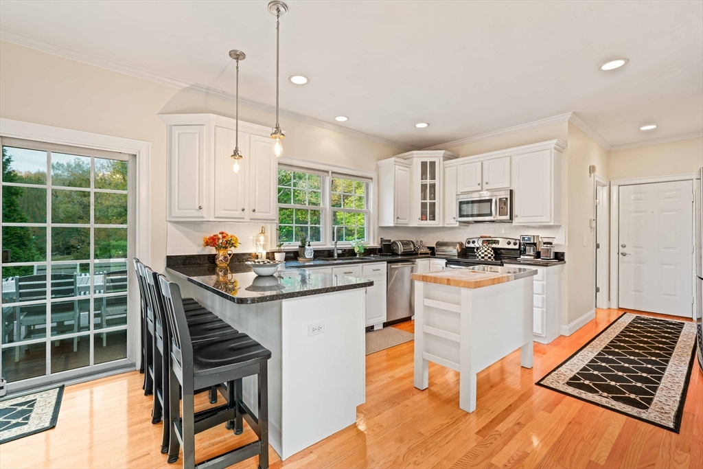 17 Sassafras Property Photo 6