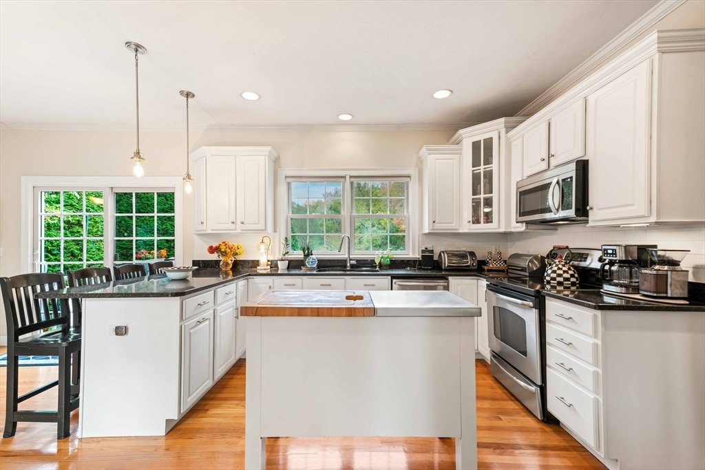 17 Sassafras Property Photo 7