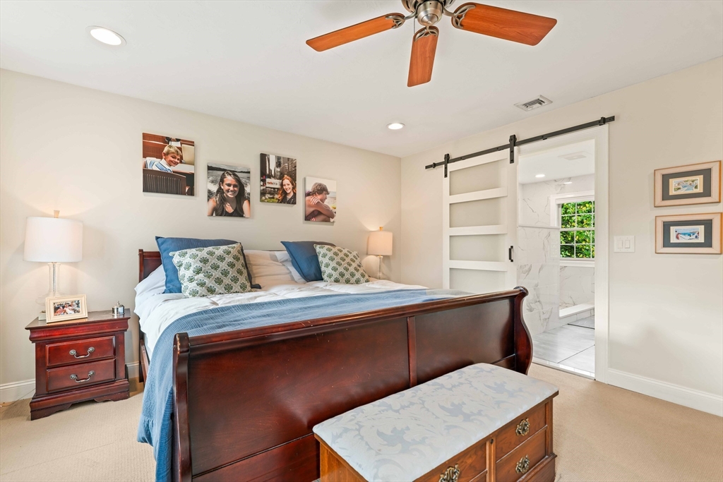 17 Sassafras Property Photo 16